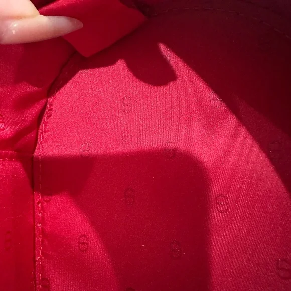 Dior Scarlet Beauty Pouch - Picture 4 of 6